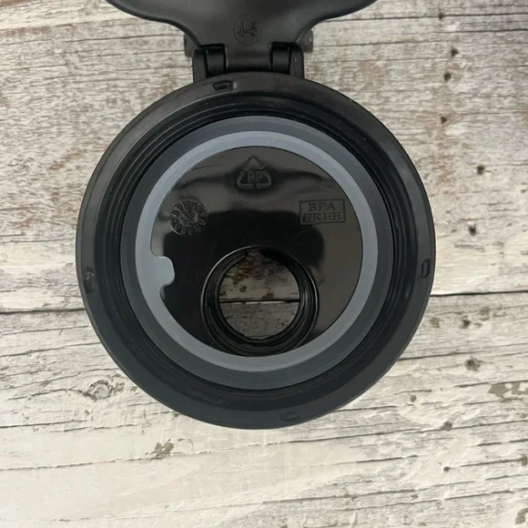 Skull and Floral Pattern Hydrapeak Bottle - Picture 4 of 6